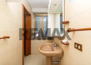 Bagno - Semi-detached house Via Bonforte
 
34, Catania - photo 14