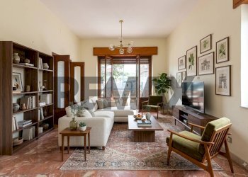 Soggiorno - Appartamento Via Tondo
 
23, Pedara - foto 10