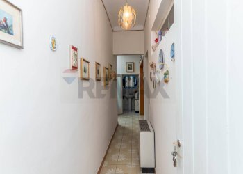 Hall / corridoio - Casa indipendente Via Vincenzo Gioberti
 
51/53/55, Grammichele - foto 17