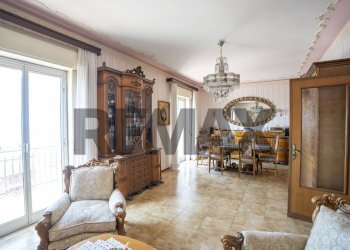 Sala da pranzo - Apartment Corso Italia
 
114, Paterno - photo 7