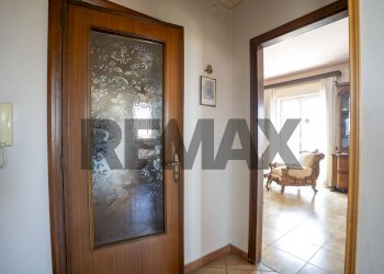 Hall / corridoio - Apartment Corso Italia
 
114, Paterno - photo 11