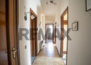 Hall / corridoio - Apartment Corso Italia
 
114, Paterno - photo 20