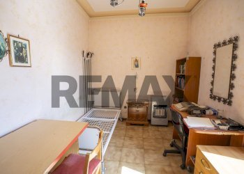 Sala da pranzo - Apartment Corso Italia
 
114, Paterno - photo 32