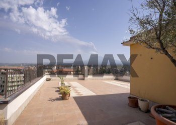 Terrazza - Apartment Corso Italia
 
114, Paterno - photo 43
