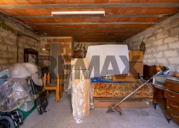 Dispensa di stoccaggio - Villa Via Madonna del Piano sp 33
 
snc, Grammichele - photo 29