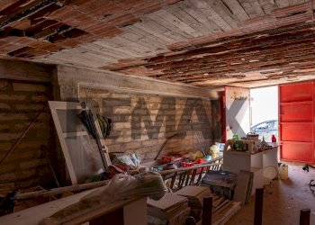 Dispensa di stoccaggio - Villa Via Madonna del Piano sp 33
 
snc, Grammichele - photo 34