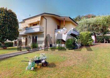 Casa all\'aperto - Villa Via Cegino
 
68, Massarosa - foto 2