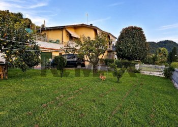 Giardino - Villa Via Cegino
 
68, Massarosa - foto 4