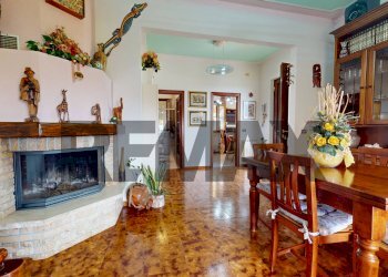 Sala da pranzo - Villa Via Cegino
 
68, Massarosa - foto 30