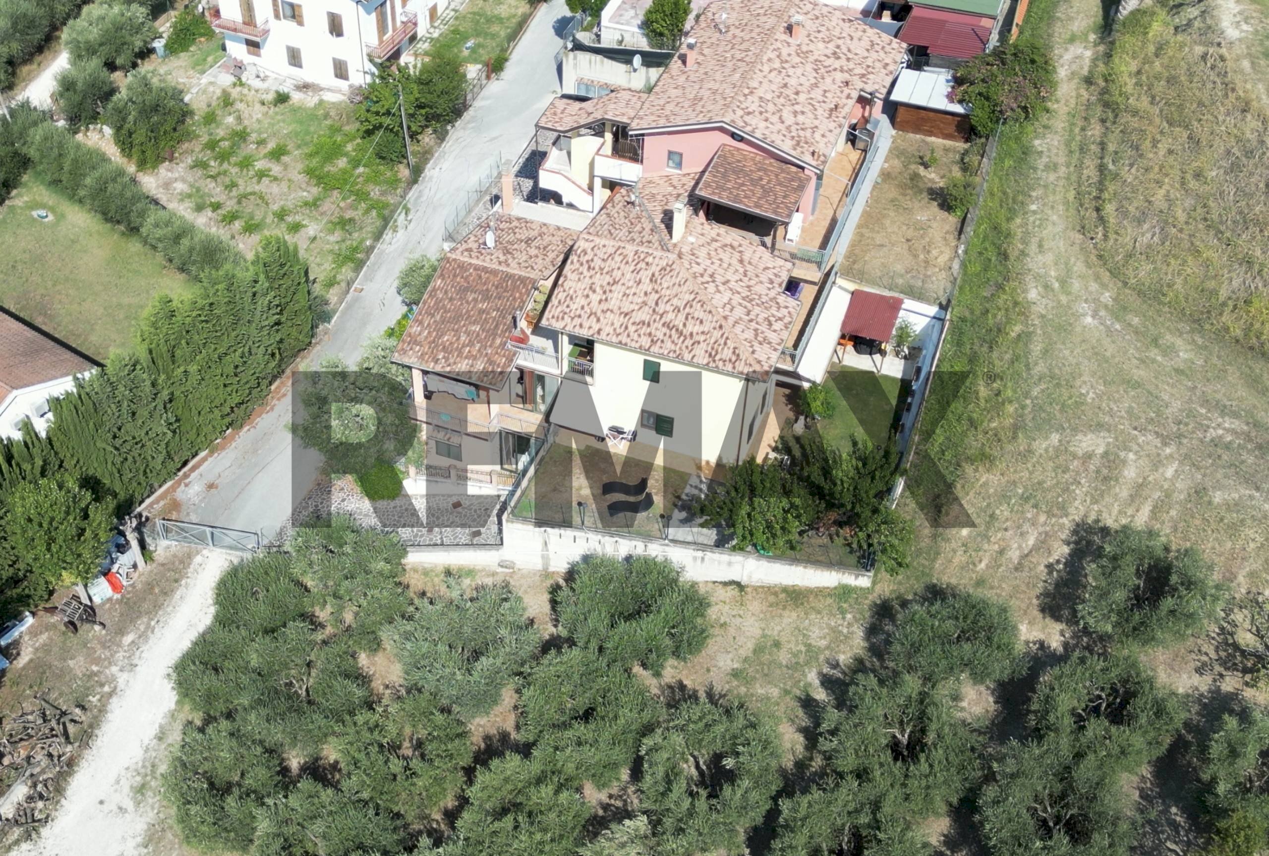 Casa all\'aperto - Quadrilocale via dei gladioli
 
11, Recanati - foto 1