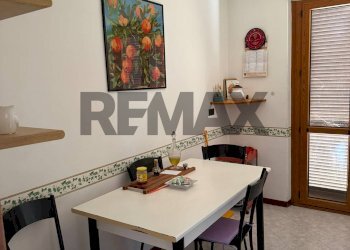 Sala da pranzo - Trilocale PIAZZA  AMENDOLA
 
12, Magione - foto 5