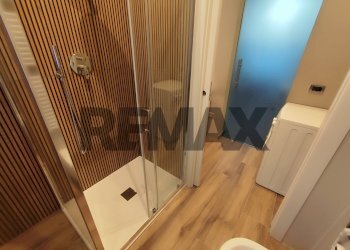Bagno - Bilocale Via Della Rocca
 
34, Torino - foto 17