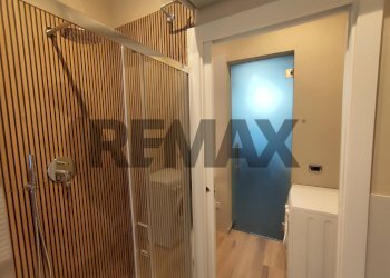 Bagno - Bilocale Via Della Rocca
 
34, Torino - foto 18