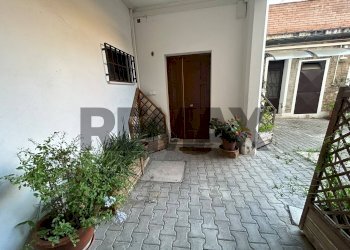 Terrazza - Two-room apartment Via Del Gambero
 
4, Ferrara - photo 4