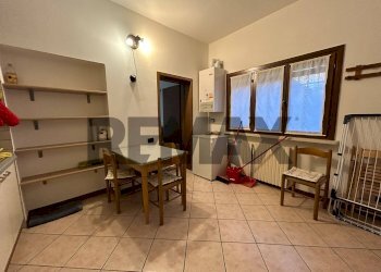 Sala da pranzo - Two-room apartment Via Del Gambero
 
4, Ferrara - photo 5