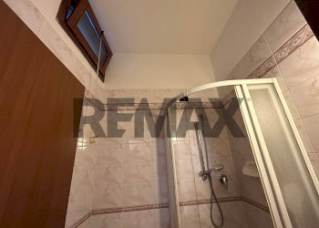 Bagno - Two-room apartment Via Del Gambero
 
4, Ferrara - photo 8