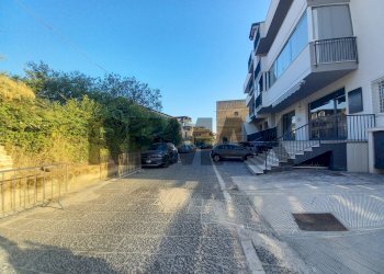 Edificio all\'aperto - Quadrilocale Via Concezione
 
31, Caserta - foto 45