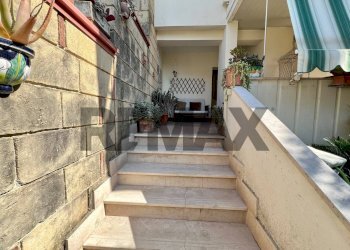 Scale - Terraced Villa Antonio Marino
 
61, Caserta - photo 3
