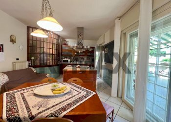 Sala da pranzo - Terraced Villa Antonio Marino
 
61, Caserta - photo 37
