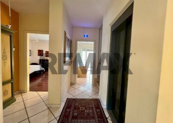 Hall / corridoio - Terraced Villa Antonio Marino
 
61, Caserta - photo 79