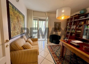 Sala da pranzo - Terraced Villa Antonio Marino
 
61, Caserta - photo 89
