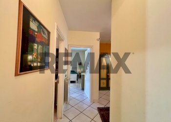 Hall / corridoio - Terraced Villa Antonio Marino
 
61, Caserta - photo 90