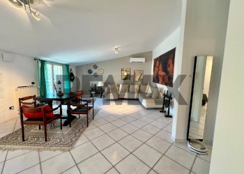 Sala da pranzo - Terraced Villa Antonio Marino
 
61, Caserta - photo 129
