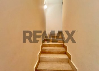 Scale - Terraced Villa Antonio Marino
 
61, Caserta - photo 152