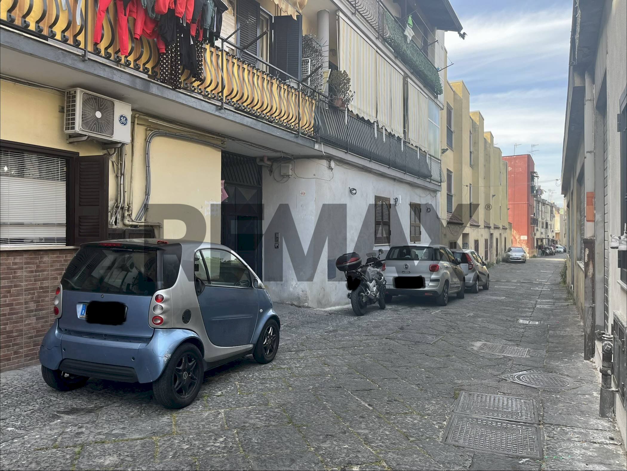 Edificio all\'aperto - Box Via Vittorio Emanuele
 
49, Napoli - photo 1