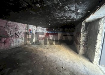 Parcheggio - Box Via Vittorio Emanuele
 
49, Napoli - photo 4