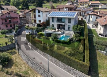 Casa all\'aperto - Villa via PAPA GIOVANNI XXIII
 
5, Solto Collina - photo 2