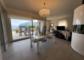 Sala da pranzo - Villa via PAPA GIOVANNI XXIII
 
5, Solto Collina - photo 14