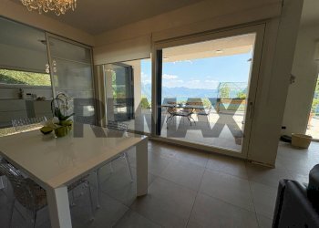 Sala da pranzo - Villa via PAPA GIOVANNI XXIII
 
5, Solto Collina - photo 17
