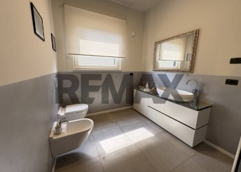 Bagno - Villa via PAPA GIOVANNI XXIII
 
5, Solto Collina - photo 26