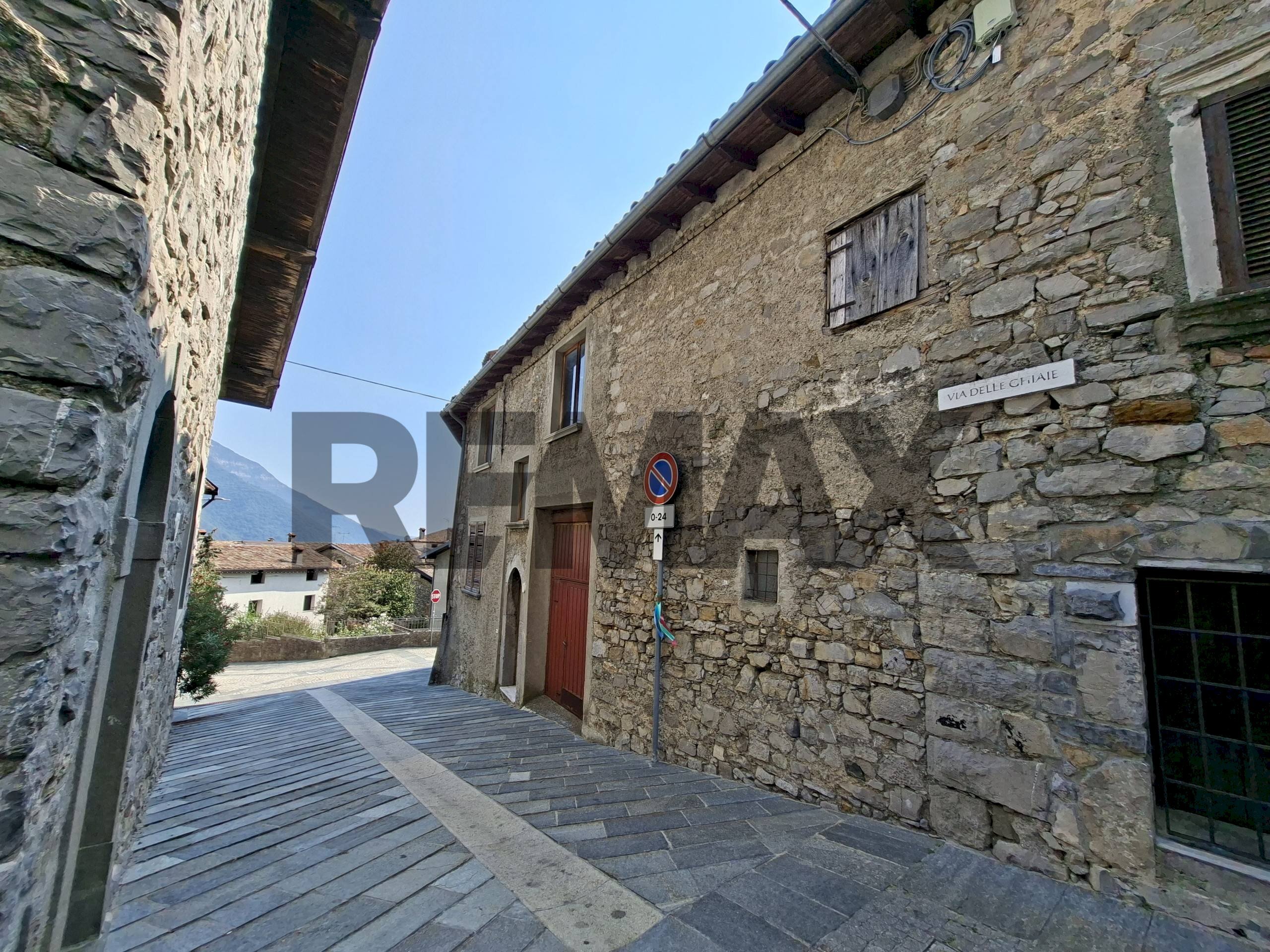 Edificio all\'aperto - Casa semi indipendente VITTORIO EMANUELE
1, Bianzano - foto 3