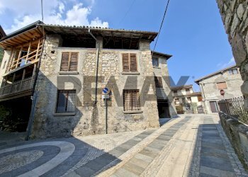 Casa all\'aperto - Casa semi indipendente VITTORIO EMANUELE
 
1, Bianzano - foto 1