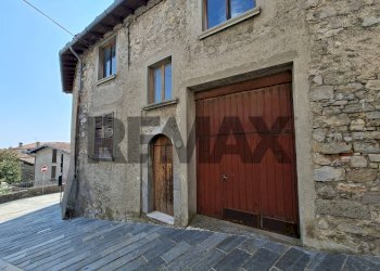 Edificio all\'aperto - Casa semi indipendente VITTORIO EMANUELE
 
1, Bianzano - foto 4