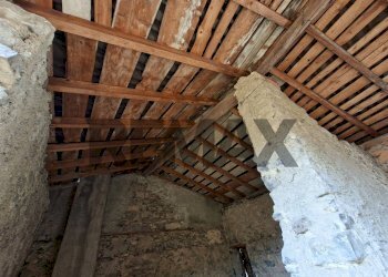 Dettagli - Casa semi indipendente VITTORIO EMANUELE
 
1, Bianzano - foto 24