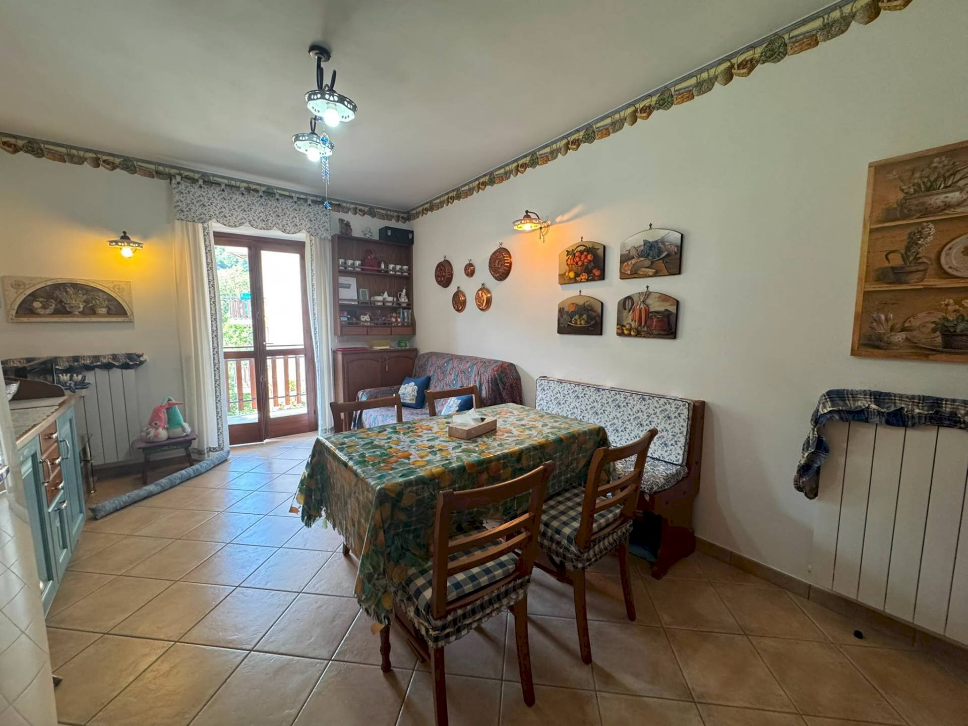 soggiorno - Three-room apartment Frazione Cardini
31 a, Roburent - photo 3