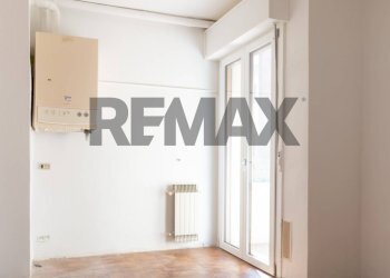 Stanza vuota - Four-room apartment Via Palmiro Togliatti
 
19, Collecchio - photo 15