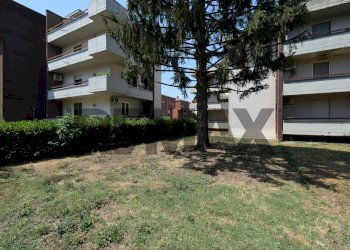 Edificio all\'aperto - Four-room apartment Via Palmiro Togliatti
 
19, Collecchio - photo 19
