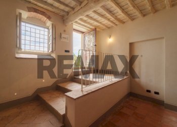Scale - Apartment VIA DELLA STELLA
 
1, Portoferraio - photo 25