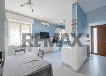 Sala da pranzo - Casa indipendente via Garibaldi
 
95, Marnate - foto 12