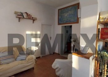 Soggiorno - Villa Via Torre Scafati
 
50, Giugliano in Campania - photo 3