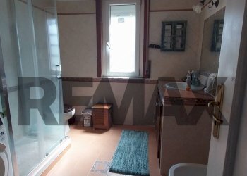 Bagno - Villa Via Torre Scafati
50, Giugliano in Campania - photo 10