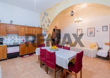 Sala da pranzo - Casa indipendente Via Baiardi
 
28-30, Bagheria - foto 1