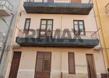 Edificio all\'aperto - Independent house VIA SIRACUSA
 
16, Casteldaccia - photo 1