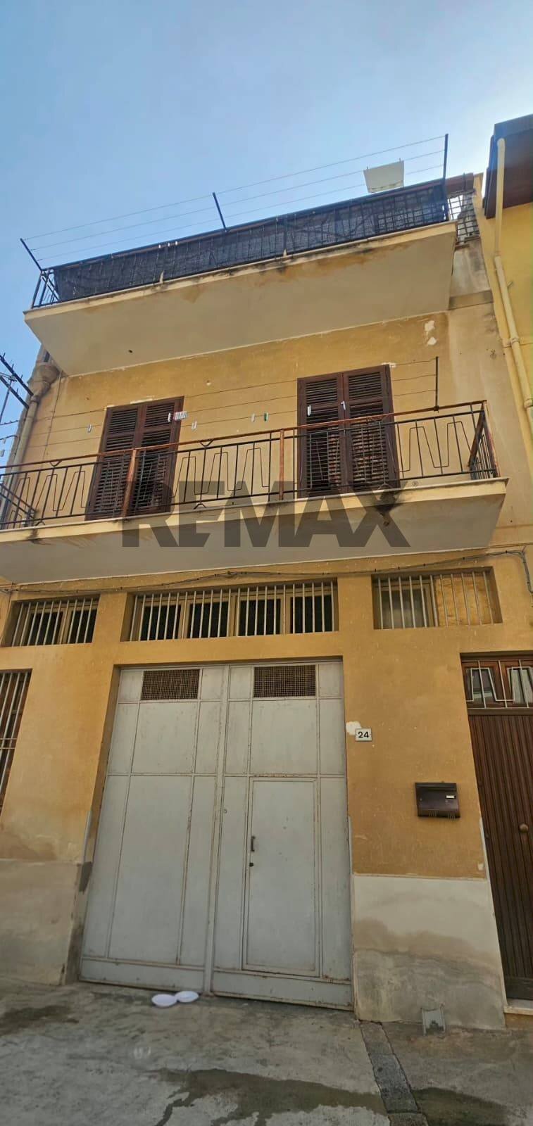 Edificio all\'aperto - Casa indipendente Via Roma
 
22, Bagheria - foto 1