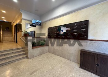 Ricezione / Lobby - Quadrilocale via guadagna
 
8, Palermo - foto 4
