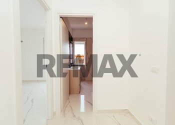 Hall / corridoio - Trilocale Via Cascina
11, Roma - foto 18
